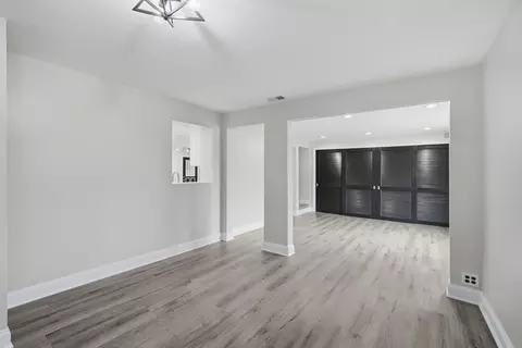 Living - 1700 Pratt St, Des Plaines, IL 60018 photo 4 of 4