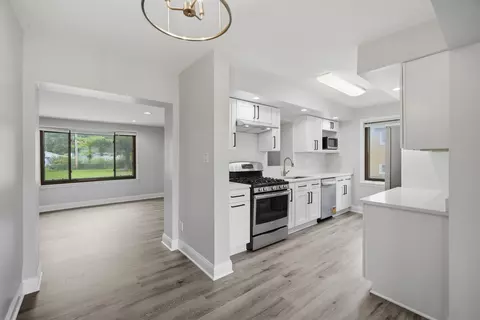 Kitchen - 1700 Pratt St, Des Plaines, IL 60018 photo 1 of 3