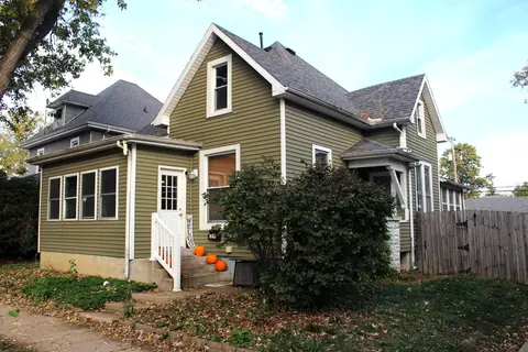 419 W Jefferson St, Clinton, IL 61727