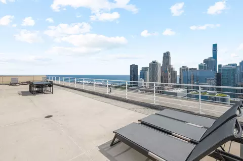 View/Area - 250 E Pearson St #1002, Chicago, IL 60611 photo 2 of 4