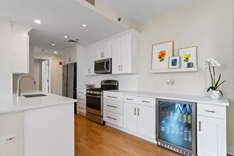 Kitchen - 250 E Pearson St #1002, Chicago, IL 60611 photo 2 of 3