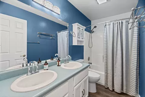 Bath - 5216 Palm St, Mchenry, IL 60051 photo 2 of 2