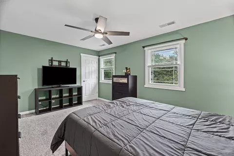 Bedroom - 5216 Palm St, Mchenry, IL 60051 photo 4 of 6