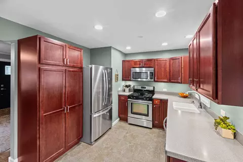 Kitchen - 5216 Palm St, Mchenry, IL 60051 photo 2 of 2
