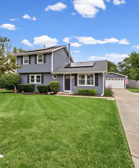 Exterior - 5216 Palm St, Mchenry, IL 60051 photo 2 of 4