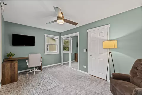 Bedroom - 5216 Palm St, Mchenry, IL 60051 photo 1 of 6