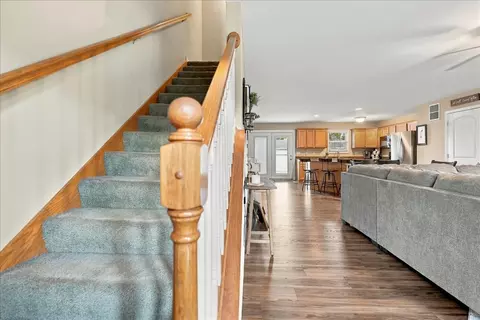 Entry Way - 1706 Glenbridge Rd, Bloomington, IL 61704 photo 4 of 7
