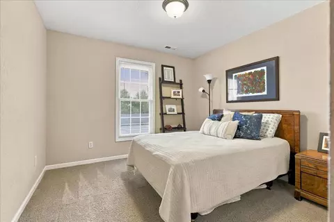 Bedroom - 1706 Glenbridge Rd, Bloomington, IL 61704 photo 5 of 6