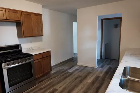 Entry Way - 1400 Eunice Ave, Joliet, IL 60433 photo 1 of 1