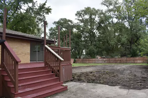 Exterior - 1400 Eunice Ave, Joliet, IL 60433 photo 6 of 7