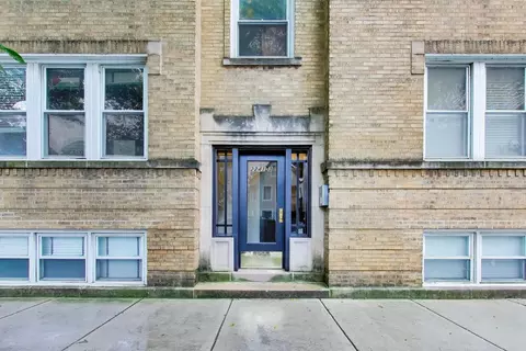 2243 W Ainslie St #3W, Chicago, IL 60625