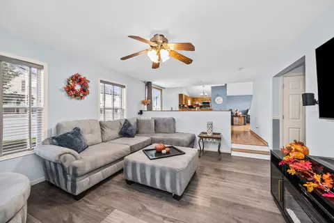 Living - 5509 Salma St, Plainfield, IL 60586 photo 2 of 2