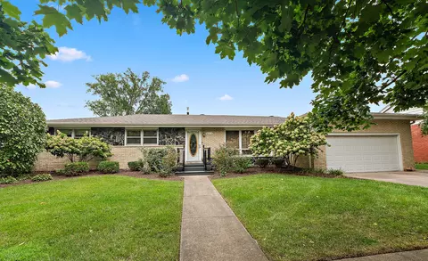 8616 W 145th St, Orland Park, IL 60462