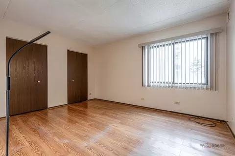 Bedroom - 475 Plum Creek Dr #304, Wheeling, IL 60090 photo 2 of 2