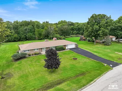 View/Area - 29 Brookside Ln, Bristol, IL 60512 photo 2 of 5