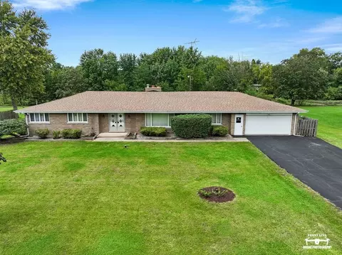 29 Brookside Ln, Bristol, IL 60512