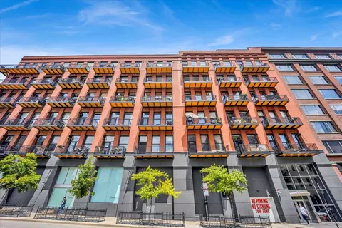 616 W Fulton St #212, Chicago, IL 60661