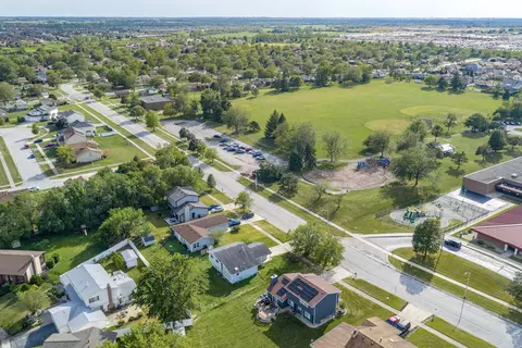 View/Area - 239 Willow Rd, Matteson, IL 60443 photo 4 of 7