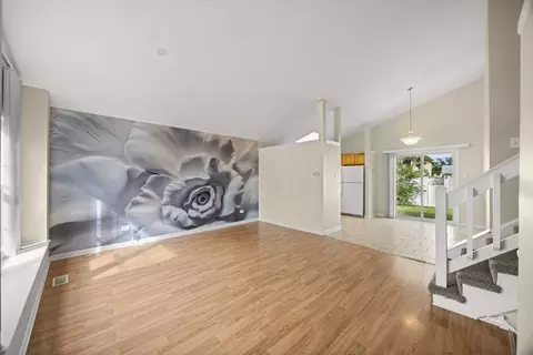 Living - 239 Willow Rd, Matteson, IL 60443 photo 1 of 8