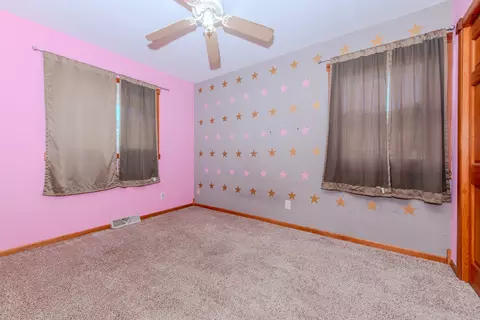 Bedroom - 1430 Lantern Ln, Morris, IL 60450 photo 3 of 6