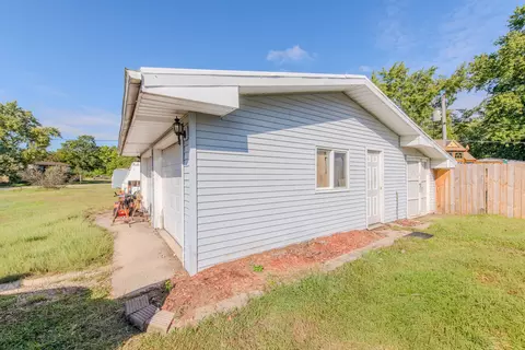 Exterior - 1430 Lantern Ln, Morris, IL 60450 photo 3 of 8