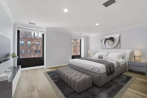 Bedroom - 40 E Delaware Pl #1701, Chicago, IL 60611 photo 1 of 2