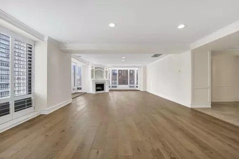 Living - 40 E Delaware Pl #1701, Chicago, IL 60611 photo 6 of 12