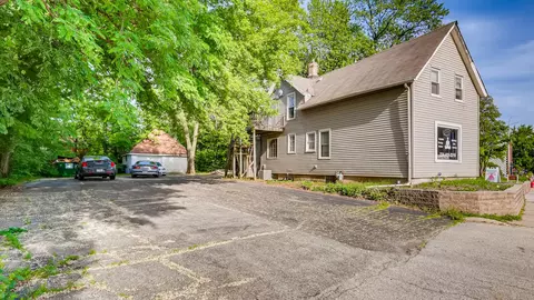 231 N Milwaukee Ave, Wheeling, IL 60090 photo 2