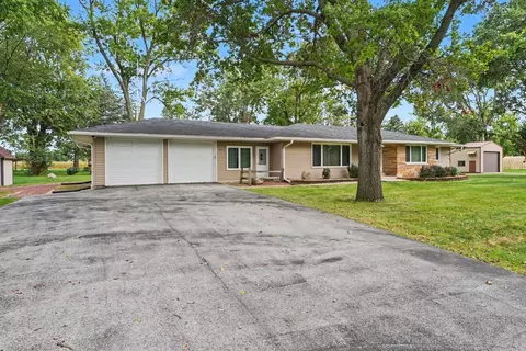 Exterior - 18517 Frontage Rd, Lansing, IL 60438 photo 5 of 13