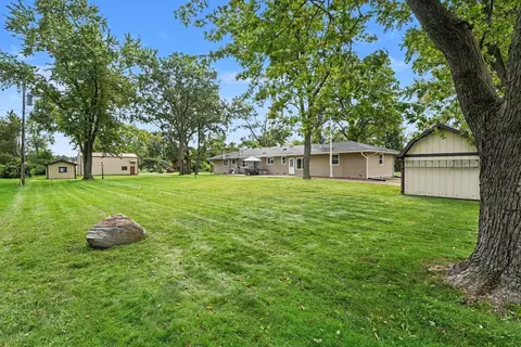 Exterior - 18517 Frontage Rd, Lansing, IL 60438 photo 6 of 13