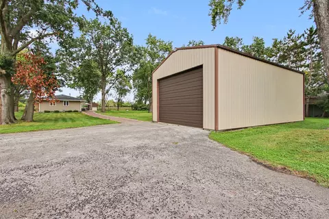 Exterior - 18517 Frontage Rd, Lansing, IL 60438 photo 1 of 13