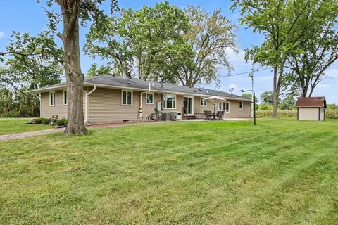 Exterior - 18517 Frontage Rd, Lansing, IL 60438 photo 9 of 13