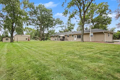 Exterior - 18517 Frontage Rd, Lansing, IL 60438 photo 10 of 13