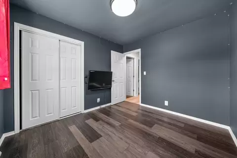 Bedroom - 960 Becker Ln, Aurora, IL 60505 photo 2 of 4