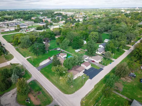 View/Area - 960 Becker Ln, Aurora, IL 60505 photo 4 of 4