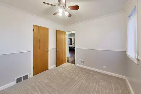 Bedroom - 2183 Laura Ln, Des Plaines, IL 60018 photo 2 of 2