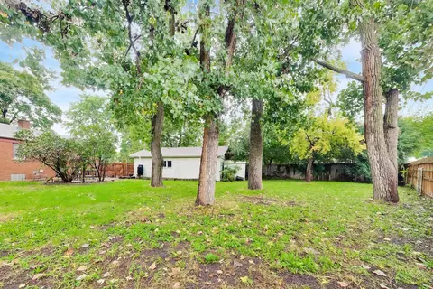 Exterior - 2183 Laura Ln, Des Plaines, IL 60018 photo 8 of 9