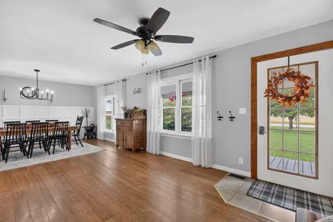 Entry Way - 28633 N 200 East Rd, Ancona, IL 61311 photo 1 of 4