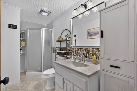 Bath - 28633 N 200 East Rd, Ancona, IL 61311 photo 1 of 2