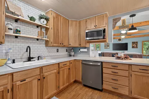 Kitchen - 28633 N 200 East Rd, Ancona, IL 61311 photo 1 of 3