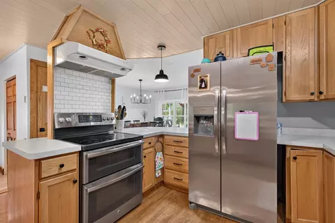 Kitchen - 28633 N 200 East Rd, Ancona, IL 61311 photo 2 of 3