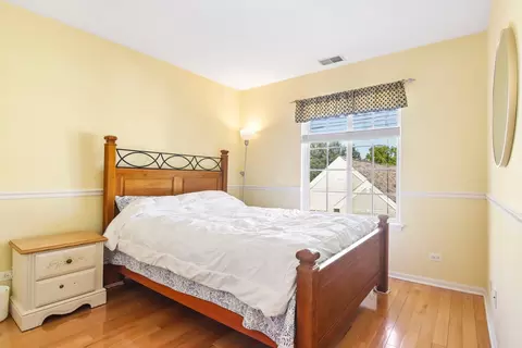 Bedroom - 163 Lucerne Ct, Wheeling, IL 60090 photo 3 of 6