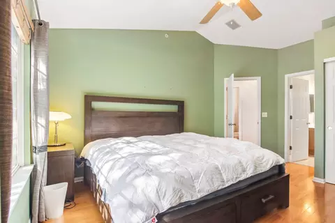 Bedroom - 163 Lucerne Ct, Wheeling, IL 60090 photo 2 of 6