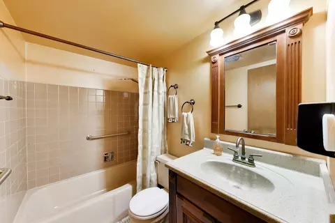 Bath - 26980 N Fairfield Rd, Wauconda, IL 60084 photo 1 of 2