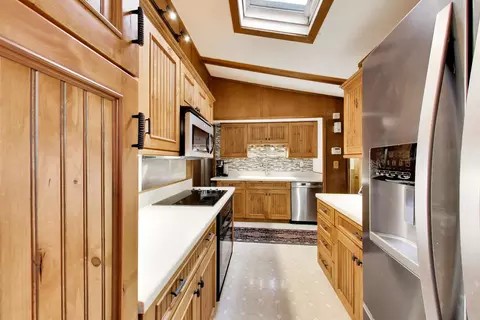 Kitchen - 26980 N Fairfield Rd, Wauconda, IL 60084 photo 3 of 3
