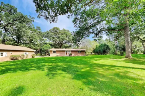 Exterior - 26980 N Fairfield Rd, Wauconda, IL 60084 photo 7 of 11