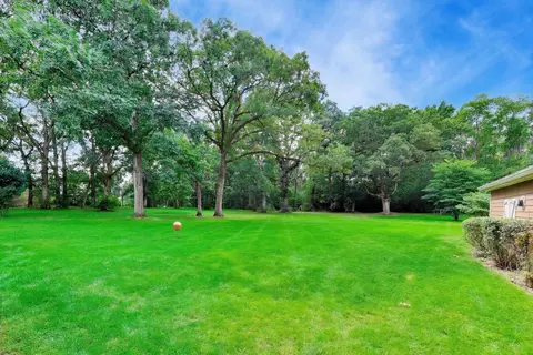 Exterior - 26980 N Fairfield Rd, Wauconda, IL 60084 photo 8 of 11