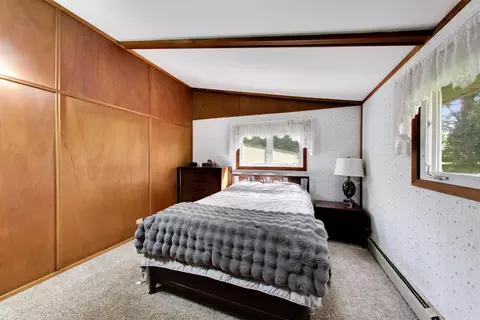 Bedroom - 26980 N Fairfield Rd, Wauconda, IL 60084 photo 2 of 6