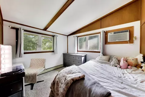 Bedroom - 26980 N Fairfield Rd, Wauconda, IL 60084 photo 4 of 6