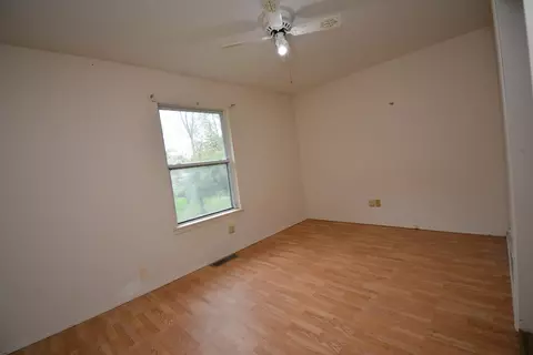 Bedroom - 27 Partner Pl, Bloomington, IL 61701 photo 6 of 7